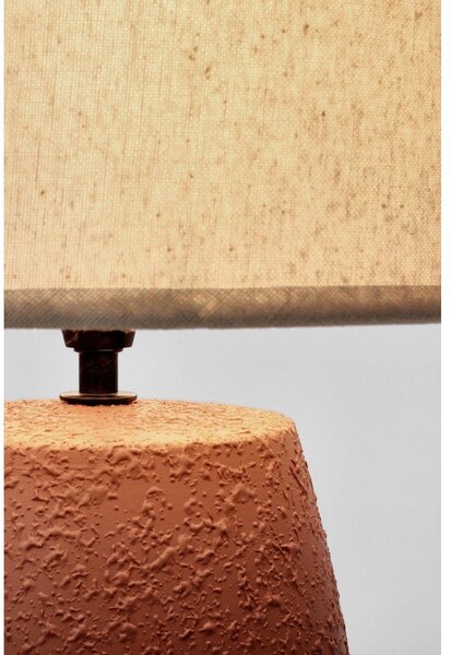 Keramická stolní lampa v terakotové barvě s textilním stínidlem (výška 41,5 cm) Irvin – Yes Everyday