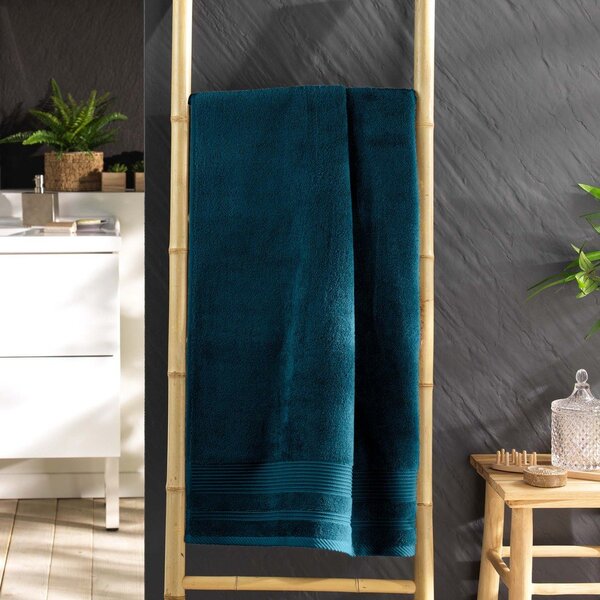 Tmavě modrá froté bavlněná osuška 70x130 cm Tendresse – douceur d'intérieur
