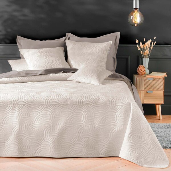 Krémový sametový set přehozu a povlaku na polštář 220x240 cm Solange – douceur d'intérieur