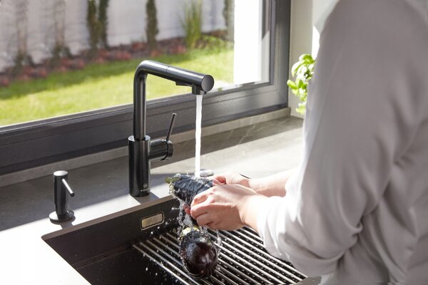 KFA Armatura dřezová baterie Duero Basic Black černá 6623-110-81