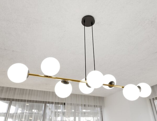 Závěsné svítidlo GRAVITY 8 – černé, opálové sklo, 8× E14, šířka 140 cm