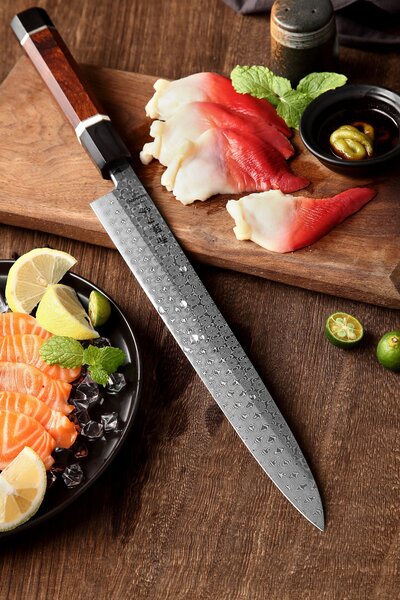 Ručně vyráběný nůž Sashimi HEZHEN F3 270mm