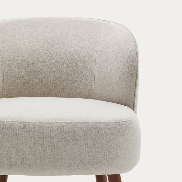 Kave Home Bílé čalouněné křeslo Ulit s hnědou podnoží