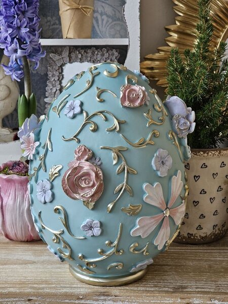 Modrá dekorace vajíčko zdobené květy - 21*22*26 cm - Clayre & Eef