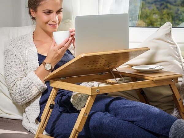 Stolek na notebook do postele dřevěný skládací 106908