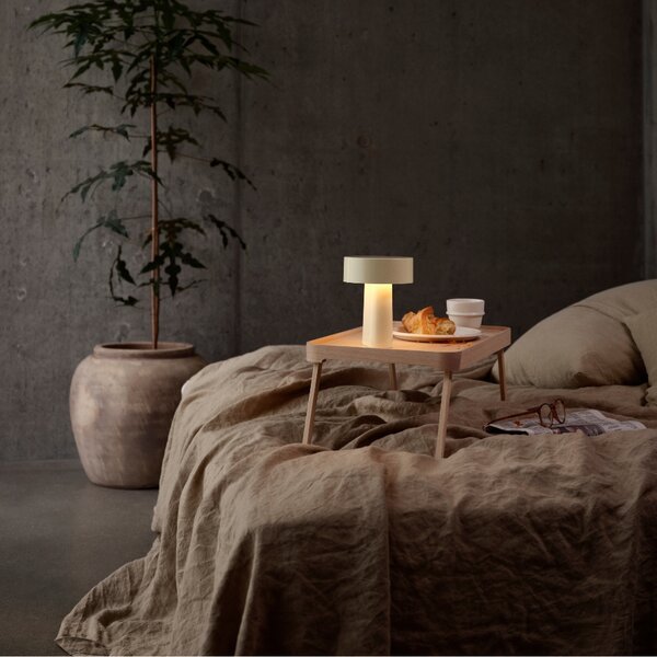 -25 % Dny MOMENTI– Zone Denmark Světle žlutá plastová nabíjecí stolní LED lampa Oblong