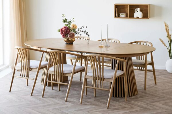 Nordic Living Dubová jídelní židle Augustin