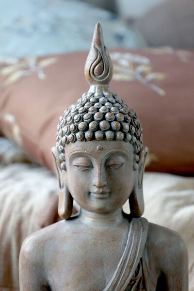 Béžová antik dekorace sedící Buddha - 30*16*41 cm - Chic Antique