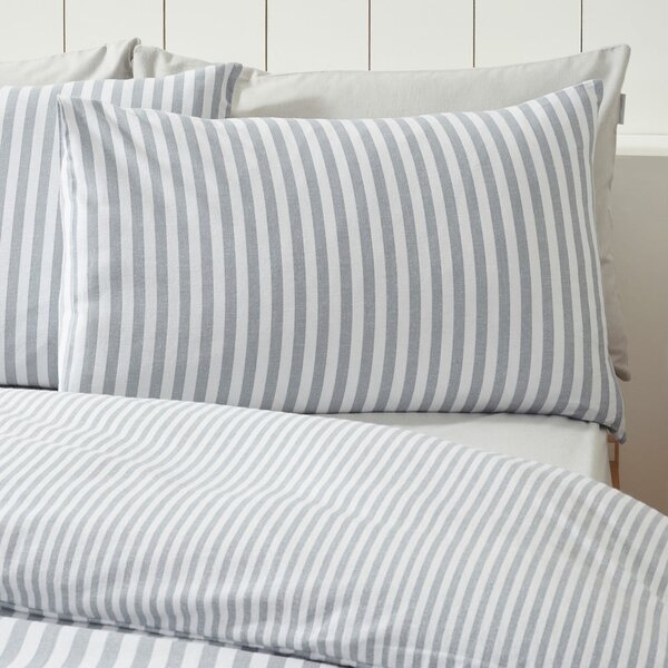 Šedé flanelové povlečení na dvoulůžko 200x200 cm Stripe – Catherine Lansfield