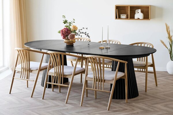 Nordic Living Černý rozkládací jídelní stůl Osaika 120/240 x 120 cm