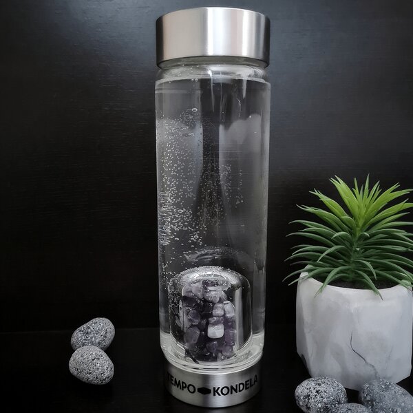 TEMPO-KONDELA CRYSTAL, skleněná láhev s ametystem, 500 ml