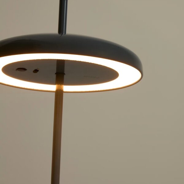 Kave Home Modré kovové nabíjecí závěsné LED světlo Porte Ø 16 cm