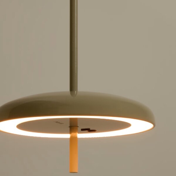 Kave Home Šedé kovové nabíjecí závěsné LED světlo Porte Ø 16 cm