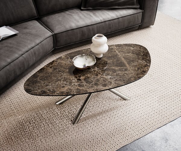 DELIFE Konferenční stolek Edge organický 140x76 cm keramika Laminam® Emperador Extra Lucidato tmavě hnědá Sarity nerezová ocel kartáčovaná