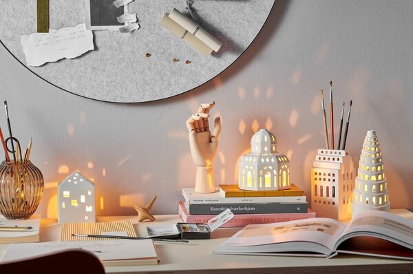Bílý keramický svícen Kähler Design Urbania Lighthouse Manor