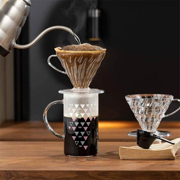 Hario sada Dripper and Thermo V60 Colour Server