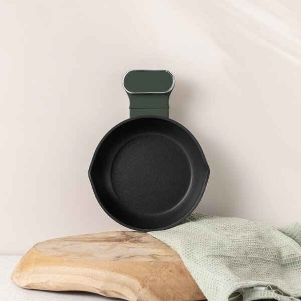 Pánev s titanovým povrchem 16 cm Matte Green Collection