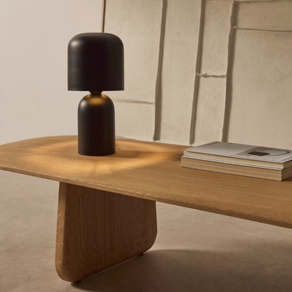 Černá kovová stolní lampa Kave Home Monze