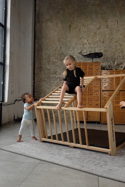 Kidwood Dětské domácí dřevěné hřiště a prolézačka Sailor Black