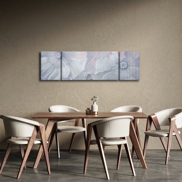 Obraz - Modré květy na zdi (170x50 cm)