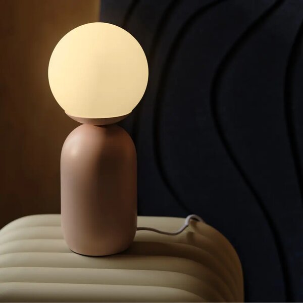 Nordlux Opálově bílá skleněná stolní lampa Notti se světle růžovou podstavou