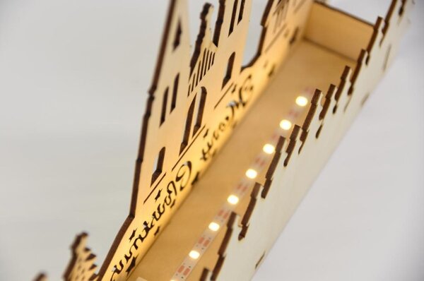Dřevěná vánoční dekorace s vesničkou, 10 LED, baterie, časovač, 3D efekt