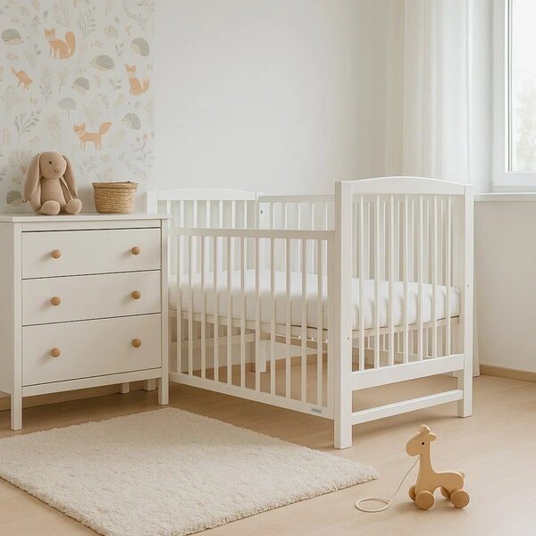 Dětská postýlka New Baby LILLY se stahovací bočnicí bílá