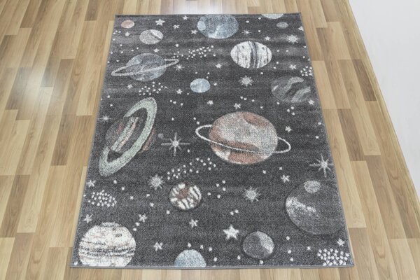Makro Abra Dětský kusový koberec Lima C288A Vesmír Planety Rakety šedý Rozměr: 80x150 cm