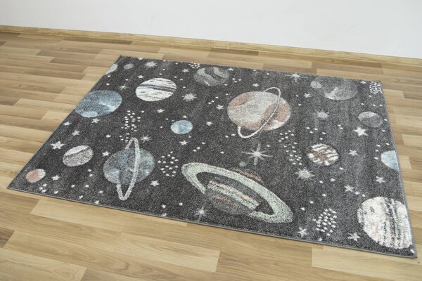 Makro Abra Dětský kusový koberec Lima C288A Vesmír Planety Rakety šedý Rozměr: 80x150 cm