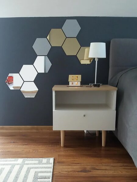 ModernClock Nástěnné samolepící zrcadlo Hexagon stříbrné