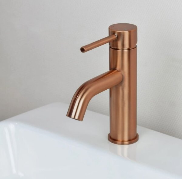 REA-B1112 - Umyvadlová baterie LUNGO 16,5 cm kartáčovaná měď