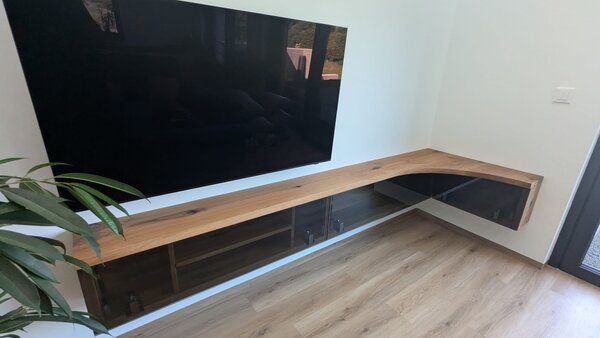 TV komoda/stolek prosklená Délka komody: 1000 mm