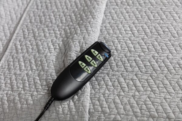 Kontinentální postel CARLINO boxspring s elektrickým polohováním 200x180, hořčicová (Monolith 48)