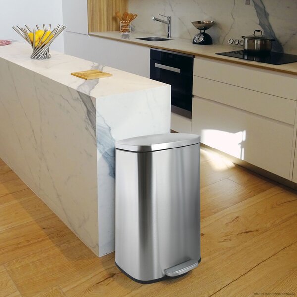 Spirella pedálový odpadkový koš AKIRA, kartáčovaná nerezová ocel, soft-close, 30 L