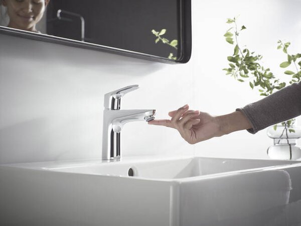 Hansgrohe Focus Páková umyvadlová baterie 100 CoolStart s odtokovou soupravou s táhlem, chrom 31621000