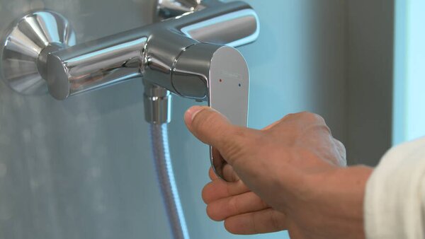 Hansgrohe Focus Páková sprchová baterie na stěnu, chrom 31960000