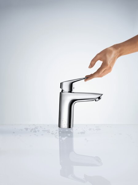 Hansgrohe Logis páková umyvadlová baterie 100 s odtokovou soupravou s táhlem, chrom 71100000