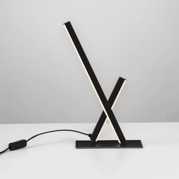 Nova Luce Černá kovová stolní LED lampa Gratta