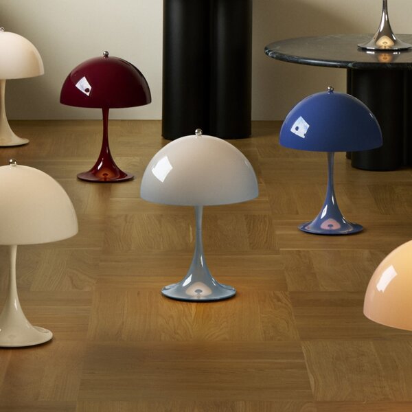Přenosná lampa Panthella 250 Opal Pale Blue
