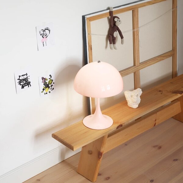 Přenosná lampa Panthella 250 Opal Pale Rose
