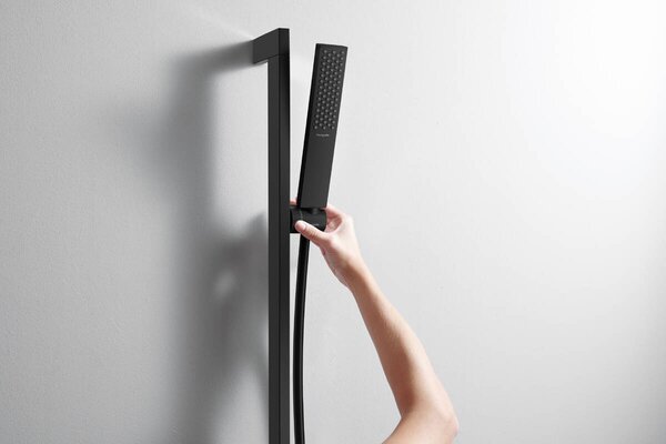 Hansgrohe Pulsify E sprchová sada 100 1jet EcoSmart+ se sprchovou tyčí 90 cm, matná černá 24381670