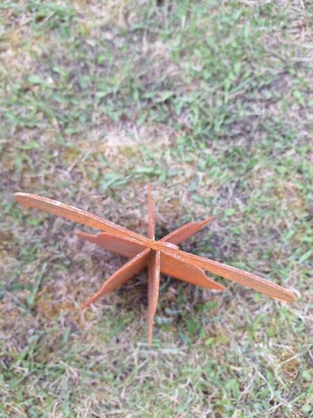 Kovová zahradní dekorace Hruška 3D malá 29 cm corten