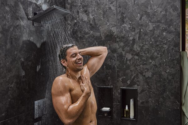 Hansgrohe ShowerSelect Comfort E Ventil pod omítku pro 3 spotřebiče, chrom 15573000