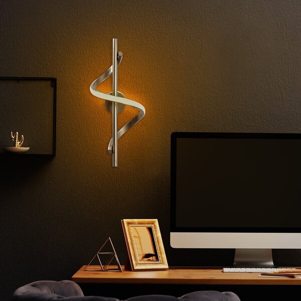 LED nástěnné svítidlo v mosazné barvě Likma – Opviq lights
