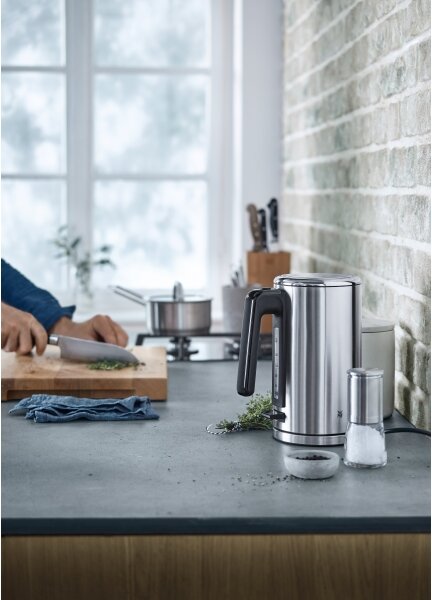 WMF - Rychlovarná konvice LONO 1,6l 2400W/230V chrom