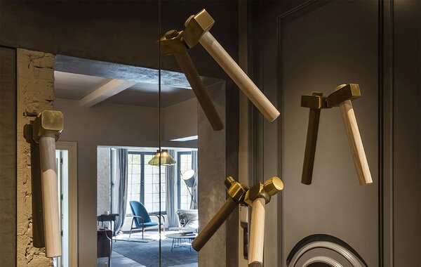 Mogg designové zrcadla Bastaaa Mirror