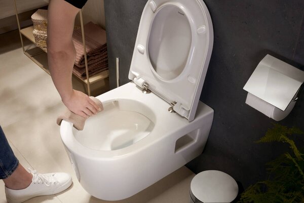 Hansgrohe EluPura Original S - Závěsné WC s WC sedátkem, AquaChannel Flush, bílá 60207450