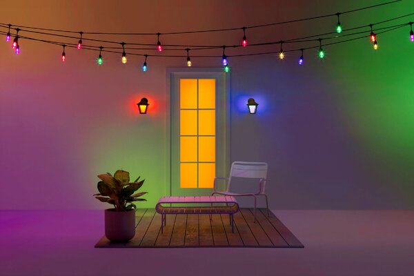 WiZ Wall nástěnné svítidlo LED 9,5W 1000lm 2700-5000K RGB IP44, stmívatelné