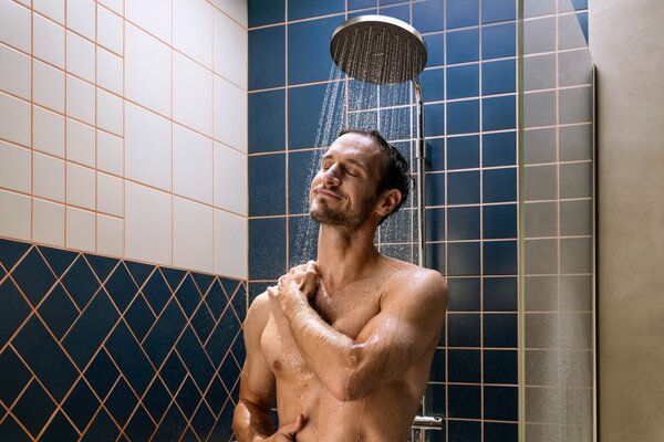 Hansgrohe Activera S - Sprchový systém Showerpipe 240 1jet se sprchovou tyčí Varia s termostatem Ecostat Fine, EcoSmart, chrom 28078000