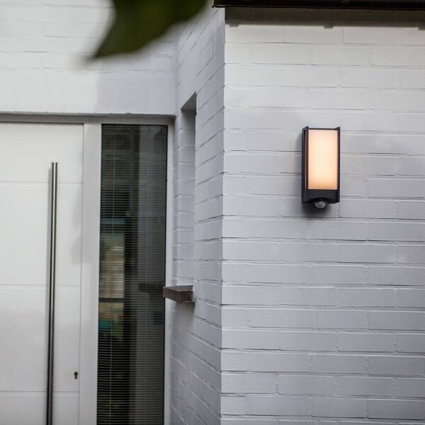 LUTEC Venkovní nástěnné svítidlo QUBO s LED a senzorem, tmavě šedá, výška 27 cm, IP54, Hliník / šedá / zinek, Hliník, Moderní